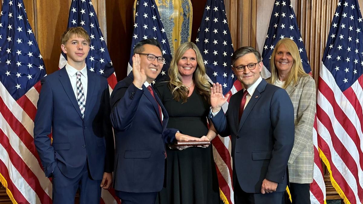Rep. Vince Fong Swears In for 119th Congress