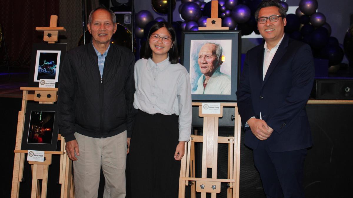 Rep. Fong at Art Competition